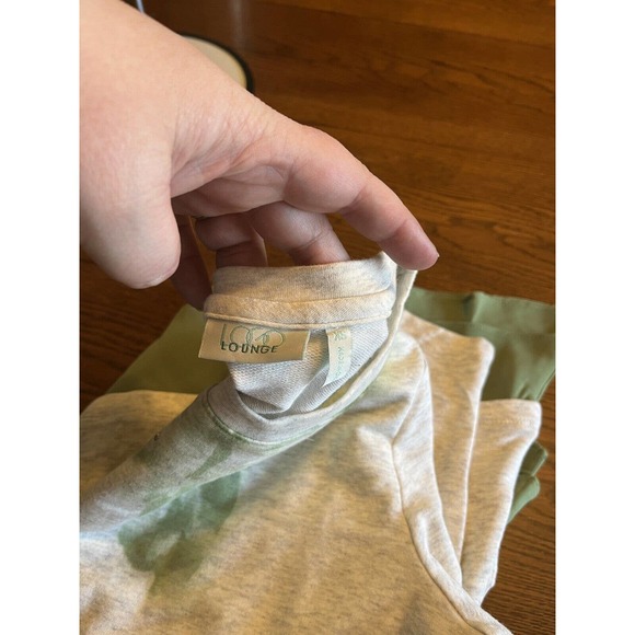 LOGO Lounge Lori Goldstein Women's Top Sz XS Green Watercolor Bedazzled Layered - Picture 9 of 10